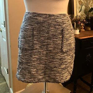 Loft tweed like skirt
Size xxl
Great condition